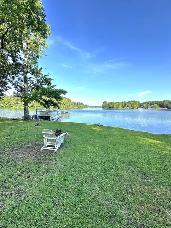 127 Oak Point